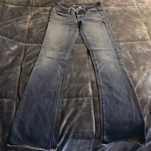 American Eagle Artist Jean